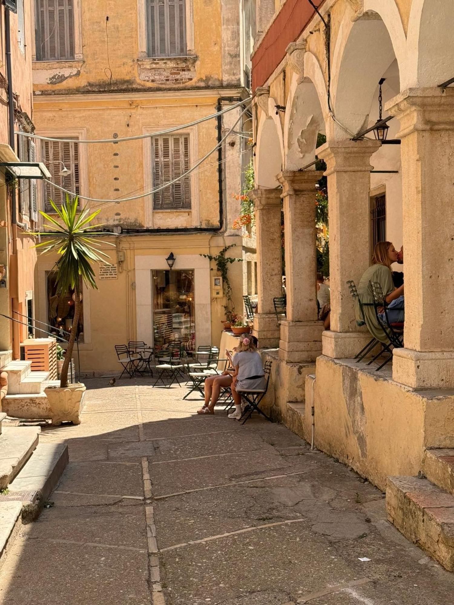 The Centric Apt By Loc Hospitality Corfu (city) Exterior foto